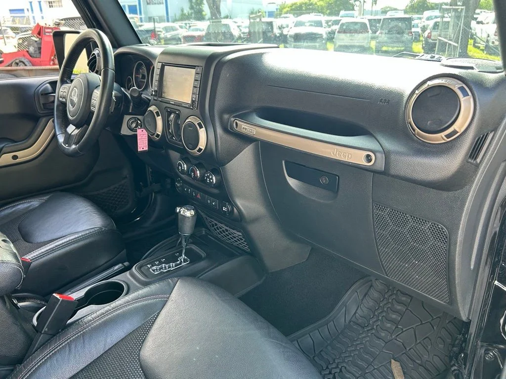 Certified Used 2017 Black Jeep Unlimited Sahara image 45