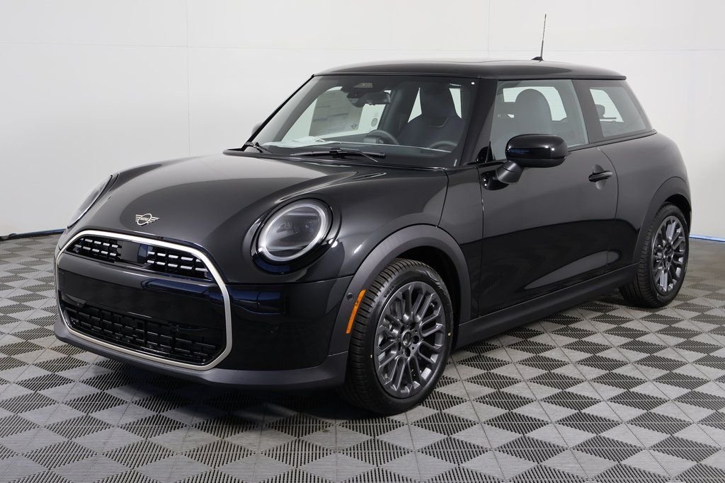 2026 MINI Hardtop's photo