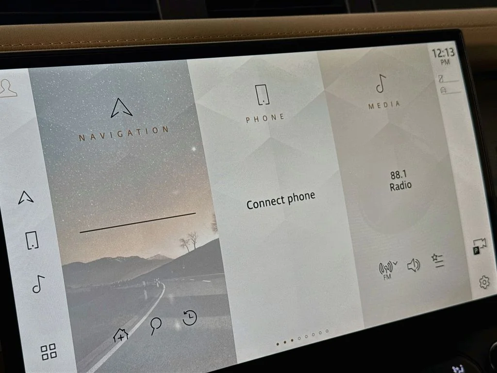 New 2026 Fuji White Land Rover S image 16