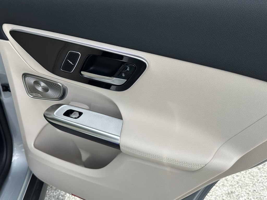 New 2026 Cirrus Silver Metallic Mercedes-Benz GLC 300 image 19