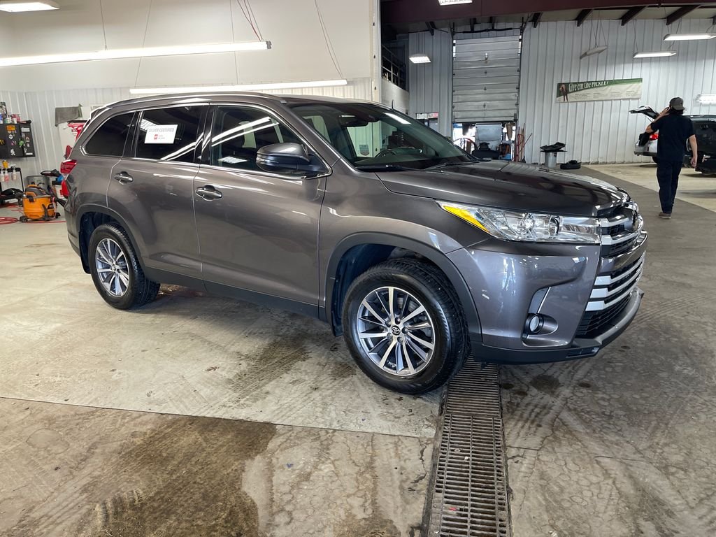 Certified Used 2019 Gray Toyota XLE image 7