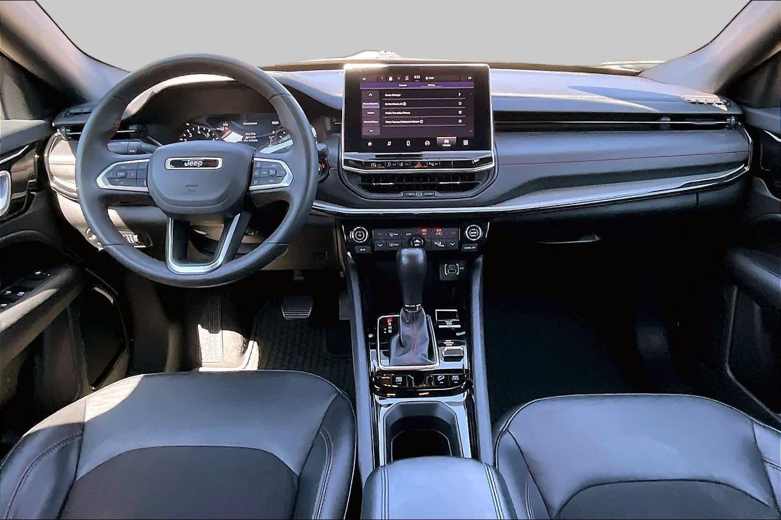 2025 Jeep Compass Trailhawk - Photo 14