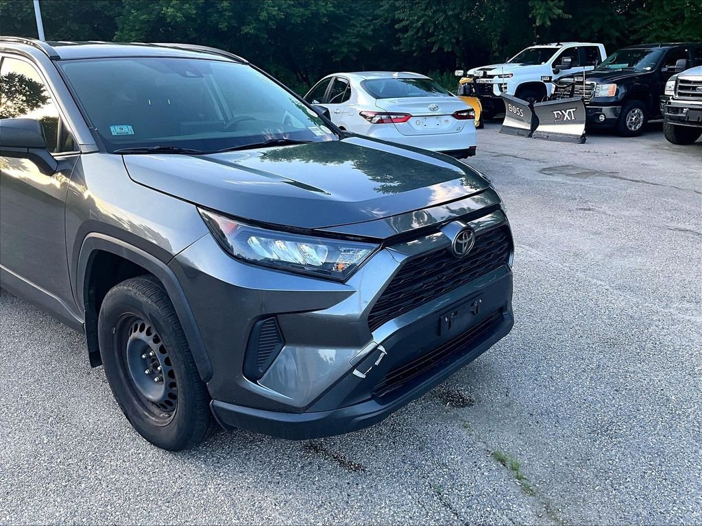 Used 2019 Gray Toyota LE image 8