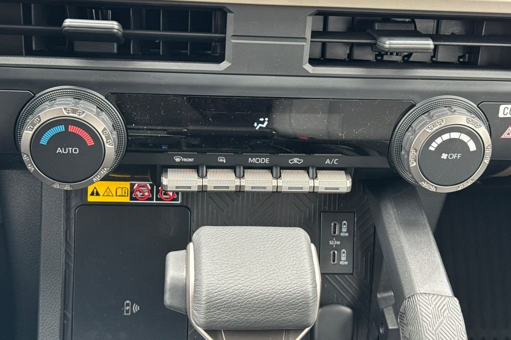 2025 Toyota Tacoma SR5 - Photo 19
