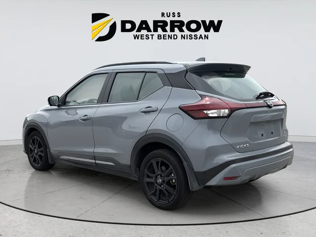 Used 2023 Gray Nissan SR image 3