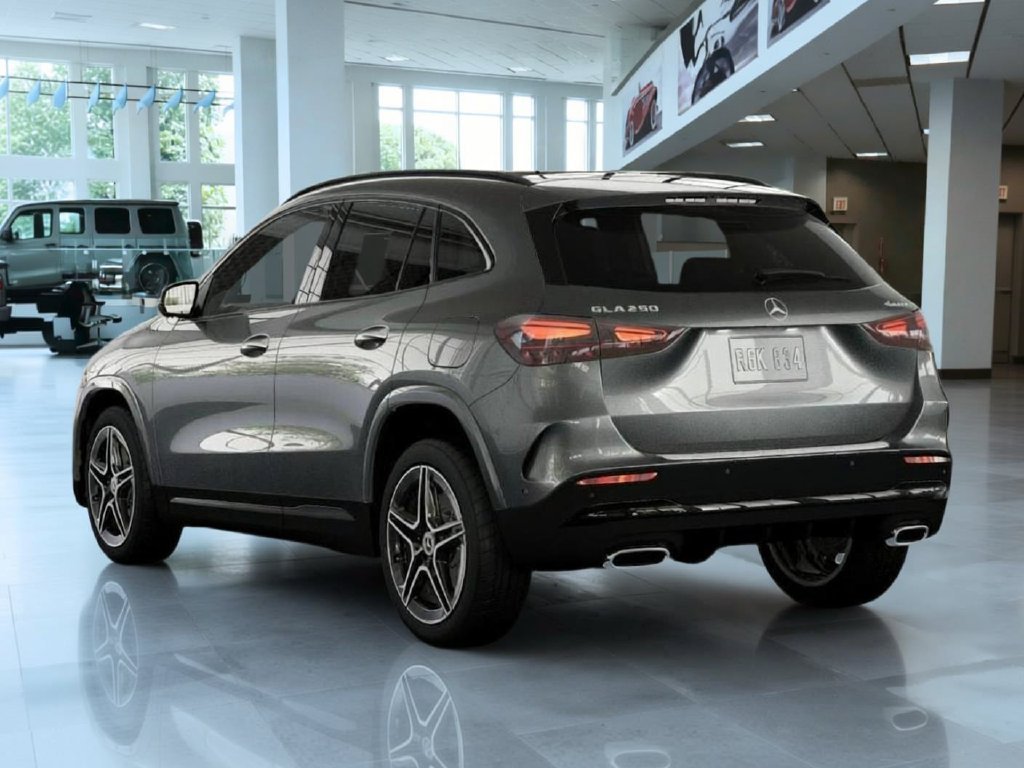 New 2026 Mountain Grey Metallic Mercedes-Benz GLA 250 image 27