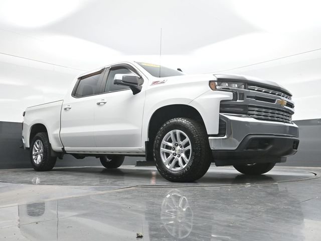 Used 2020 White Chevrolet LT image 23