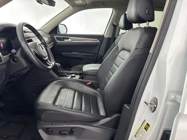 Used 2019 White Volkswagen SEL Premium image 21