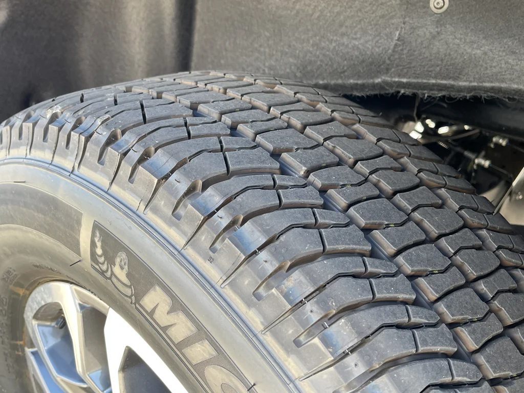 2025 GMC Sierra 3500HD SLT - Photo 12