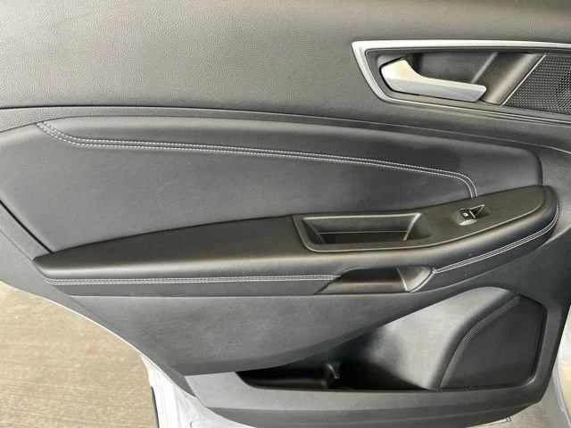 Used 2023 Silver Metallic Ford Titanium image 46