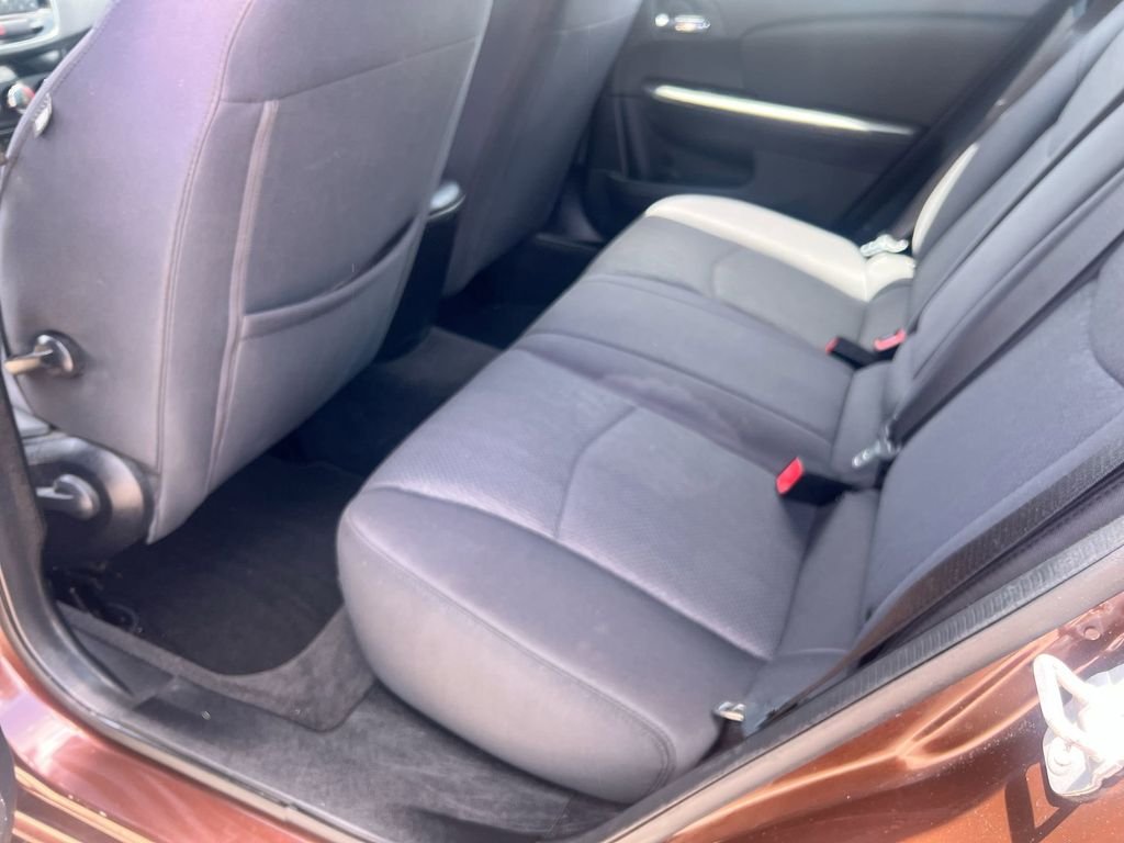 Used 2013 Beige Chrysler LX image 20