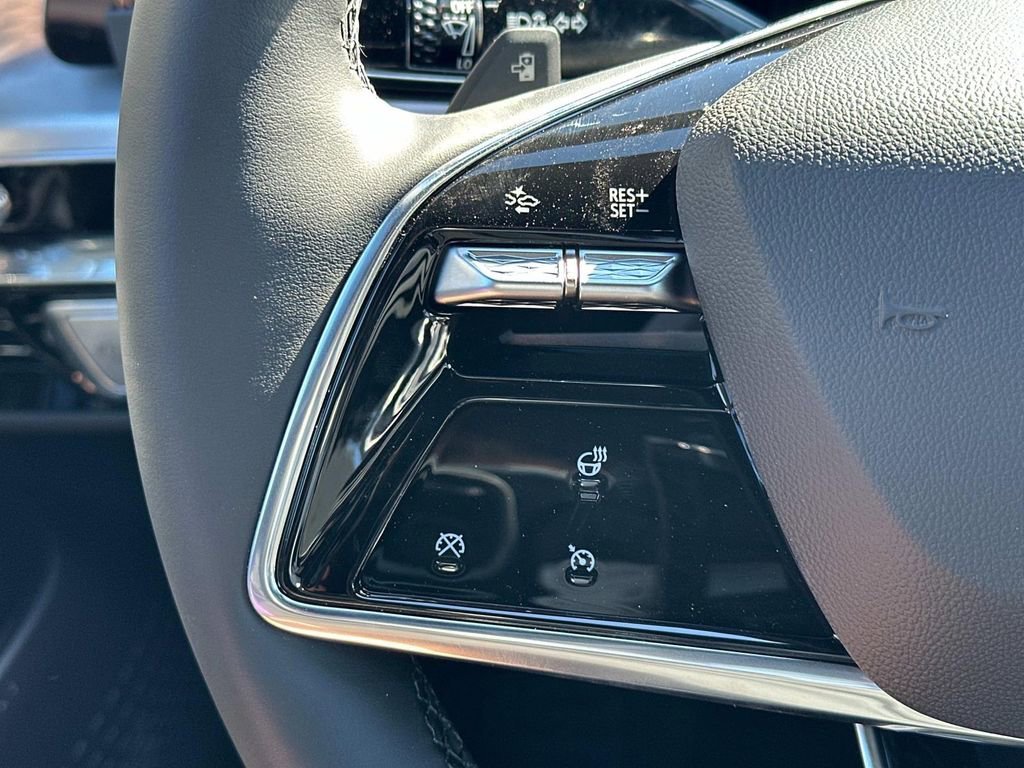 2025 Cadillac LYRIQ Luxury 1 - Photo 15