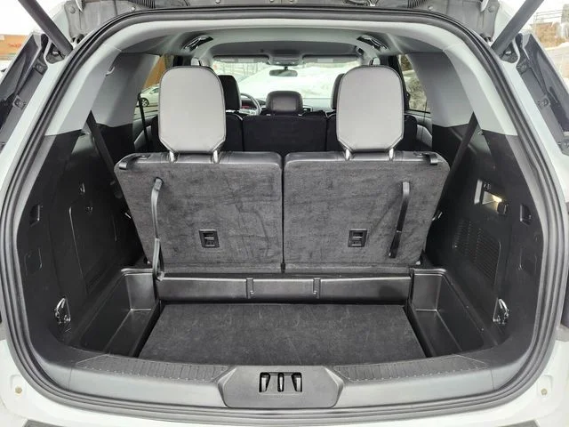 Used 2024 Oxford White Ford XLT image 17