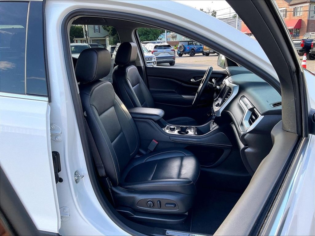 Used 2023 Summit White GMC SLT image 11