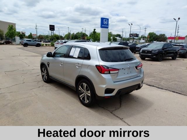 Used 2025 Black Mitsubishi 2.0 ES image 7