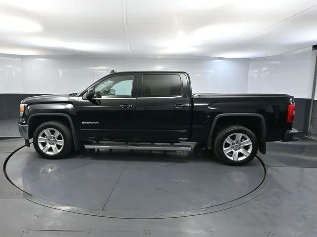 Used 2015 Black GMC SLE image 9