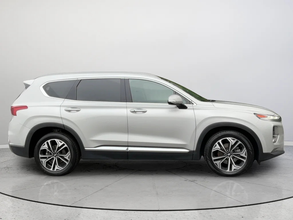 Used 2019 Silver Hyundai Limited image 10