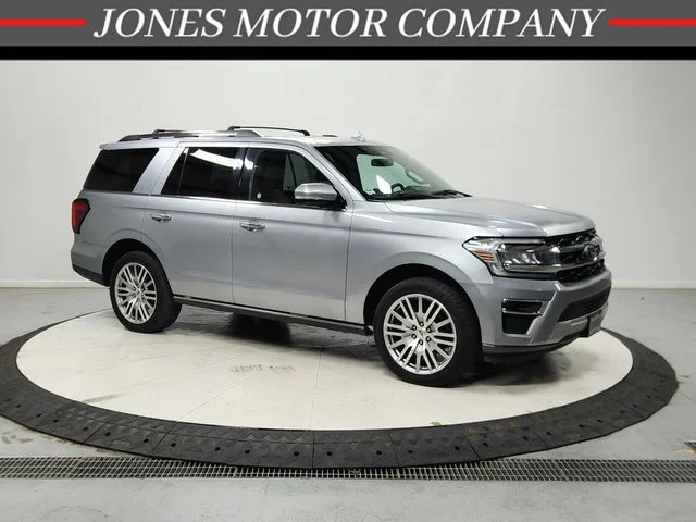 Used 2024 Silver Ford Limited image 1