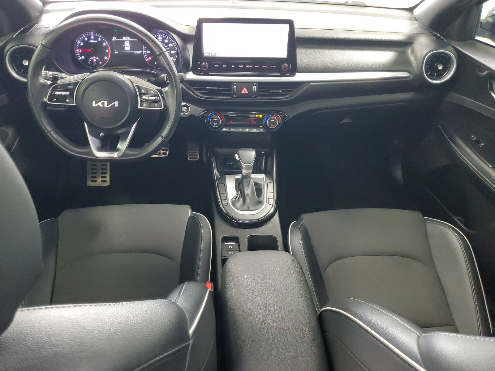 Used 2024 Black Kia GT-Line image 27