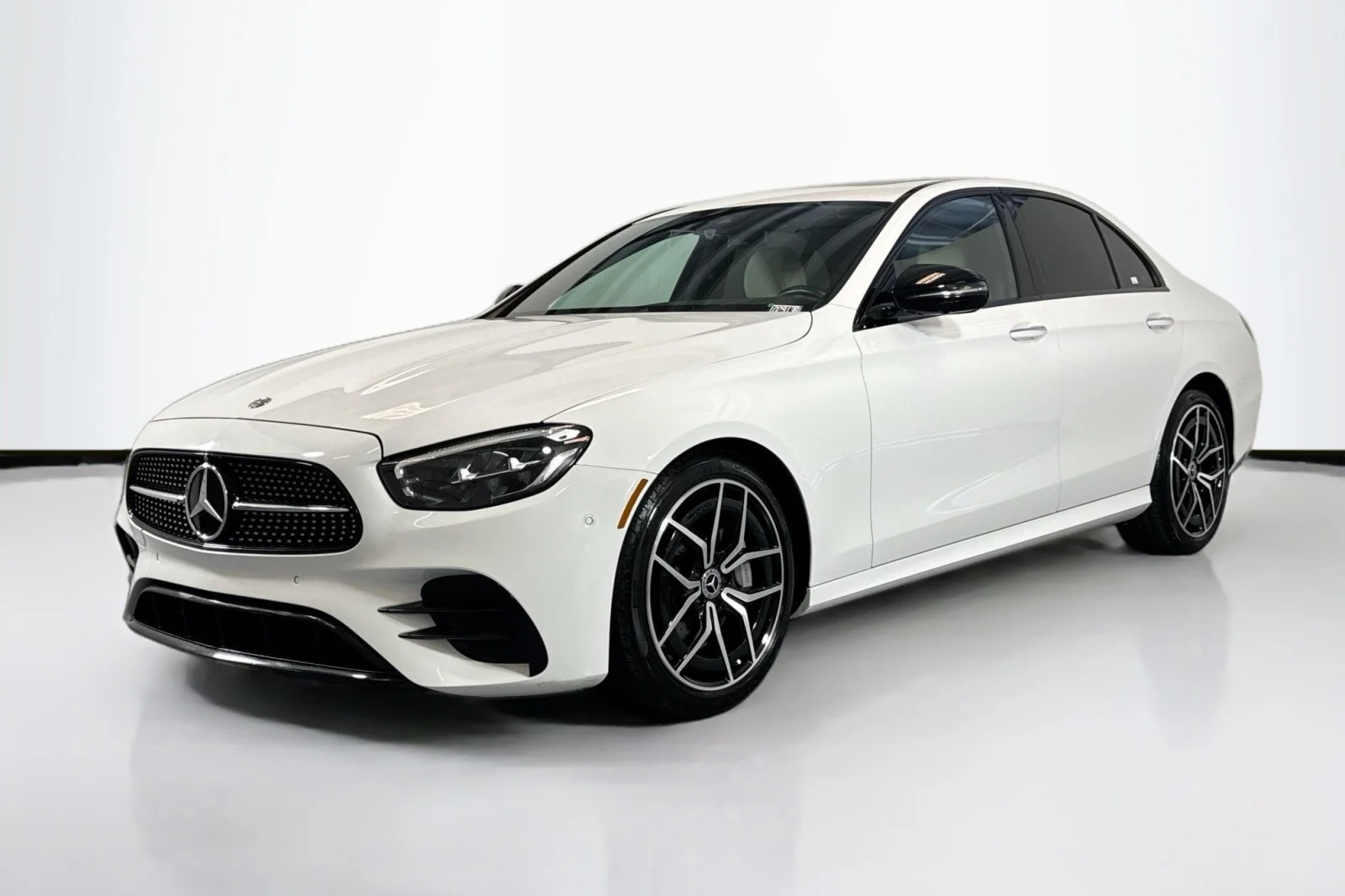 2021 Mercedes-Benz E-Class E350's photo