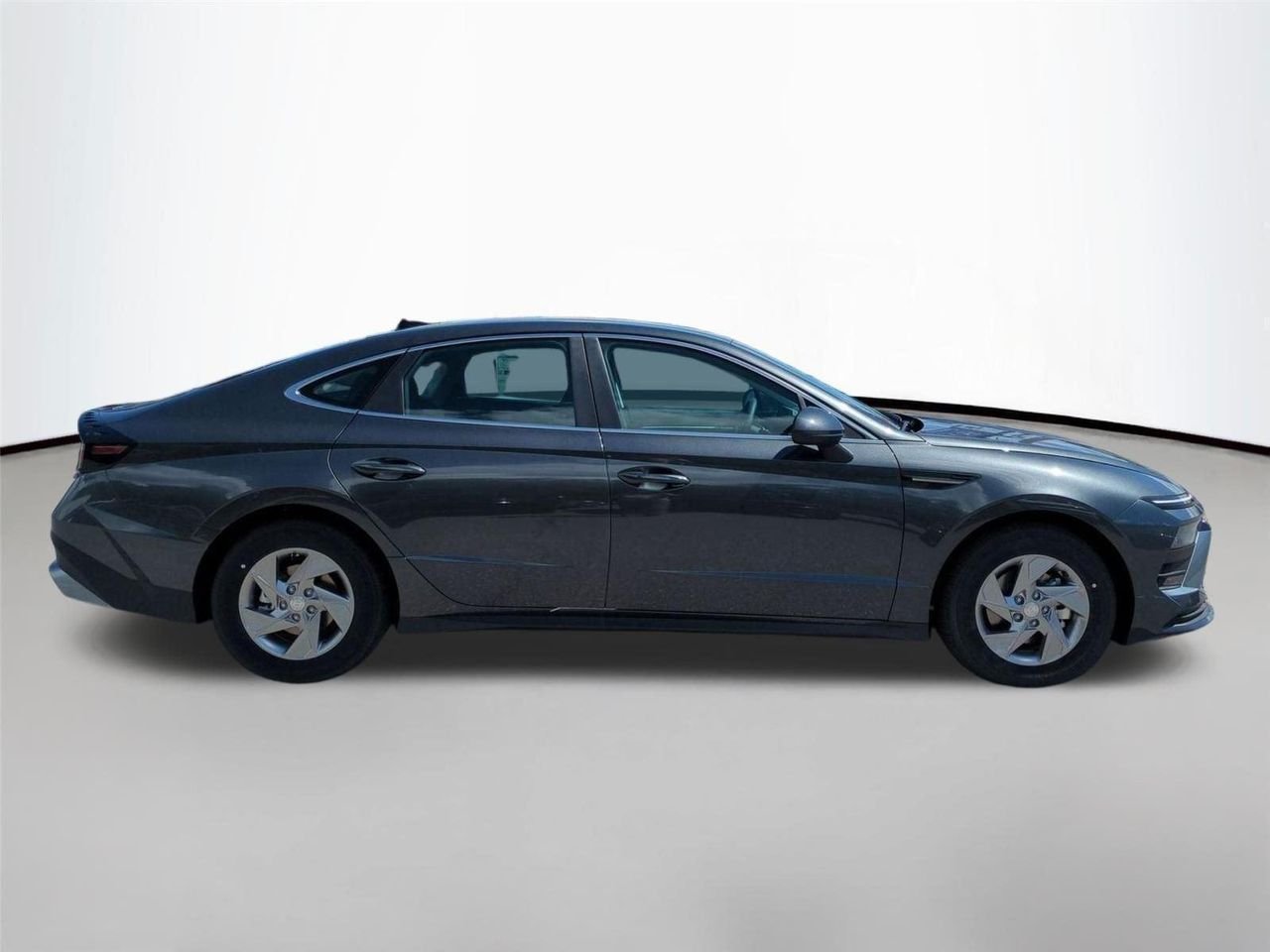 New 2026 Portofino Gray Hyundai SE image 6