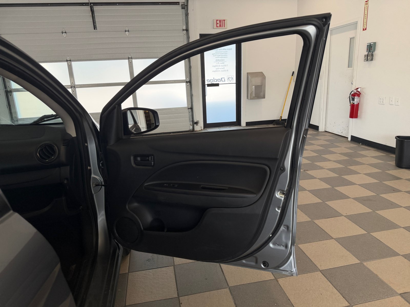 Used 2018 Gray Mitsubishi ES image 26