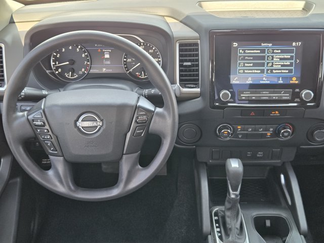 Used 2022 Glacier White Nissan  image 23