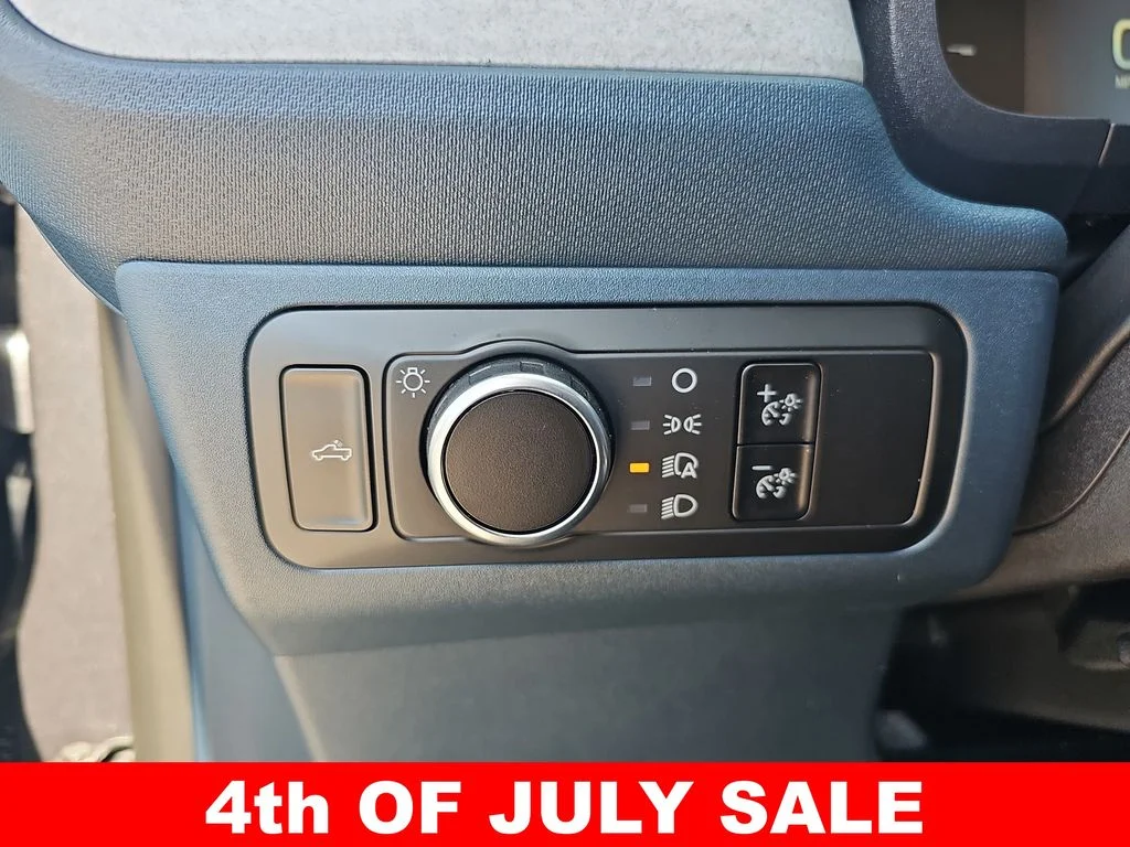 New 2026 Carbonized Gray Metallic Ford XLT image 40