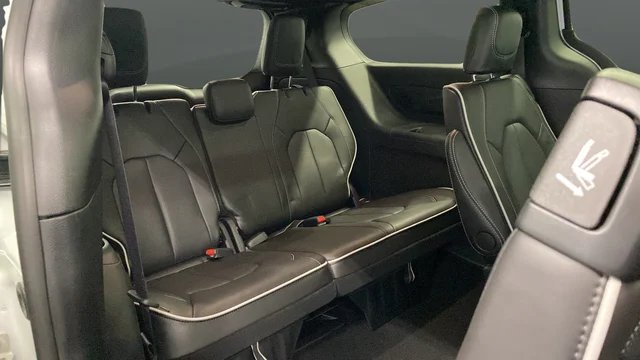 2026 Chrysler Pacifica Limited - Photo 26