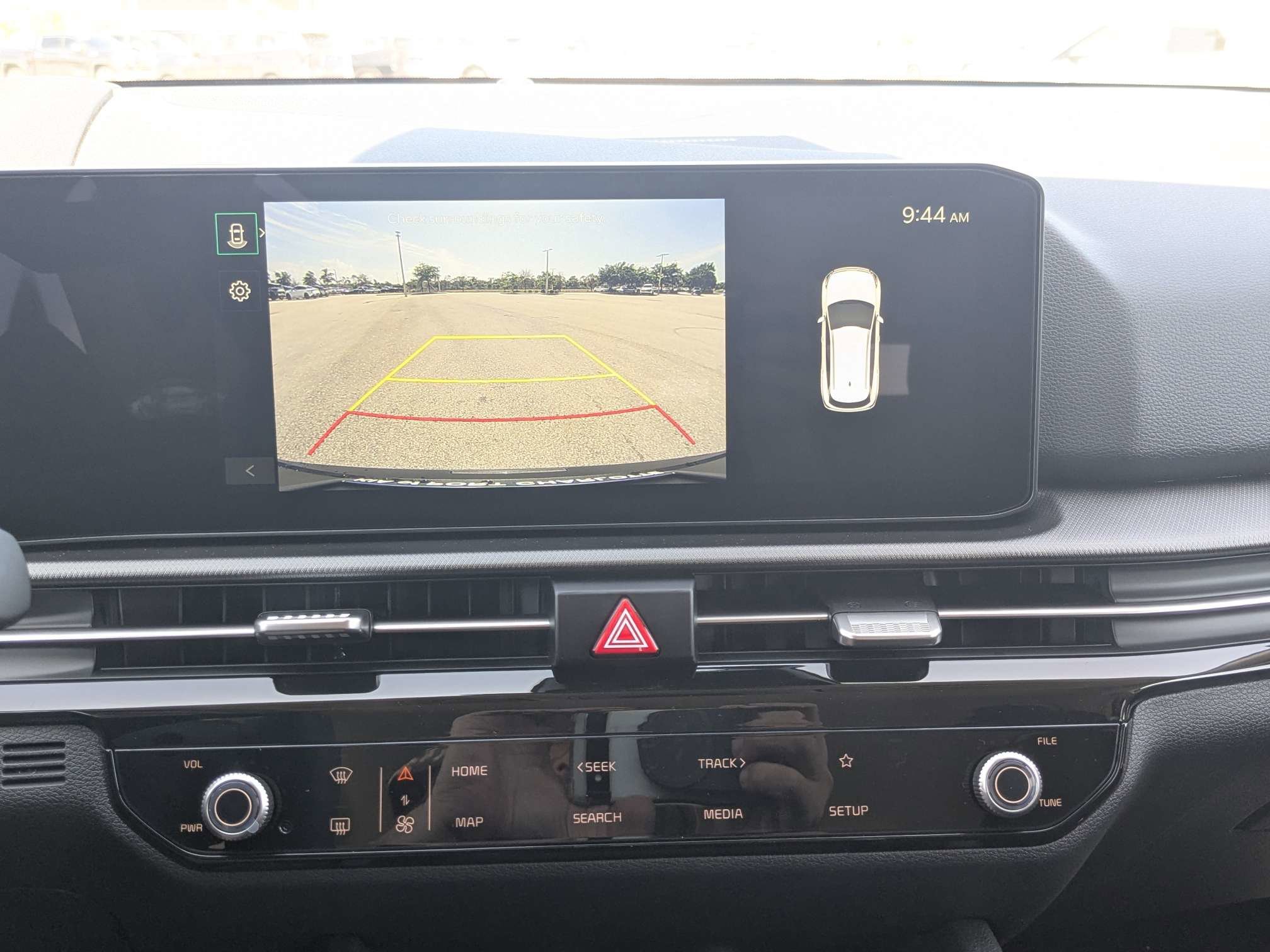 New 2026 Glacial White Pearl Kia LX image 24