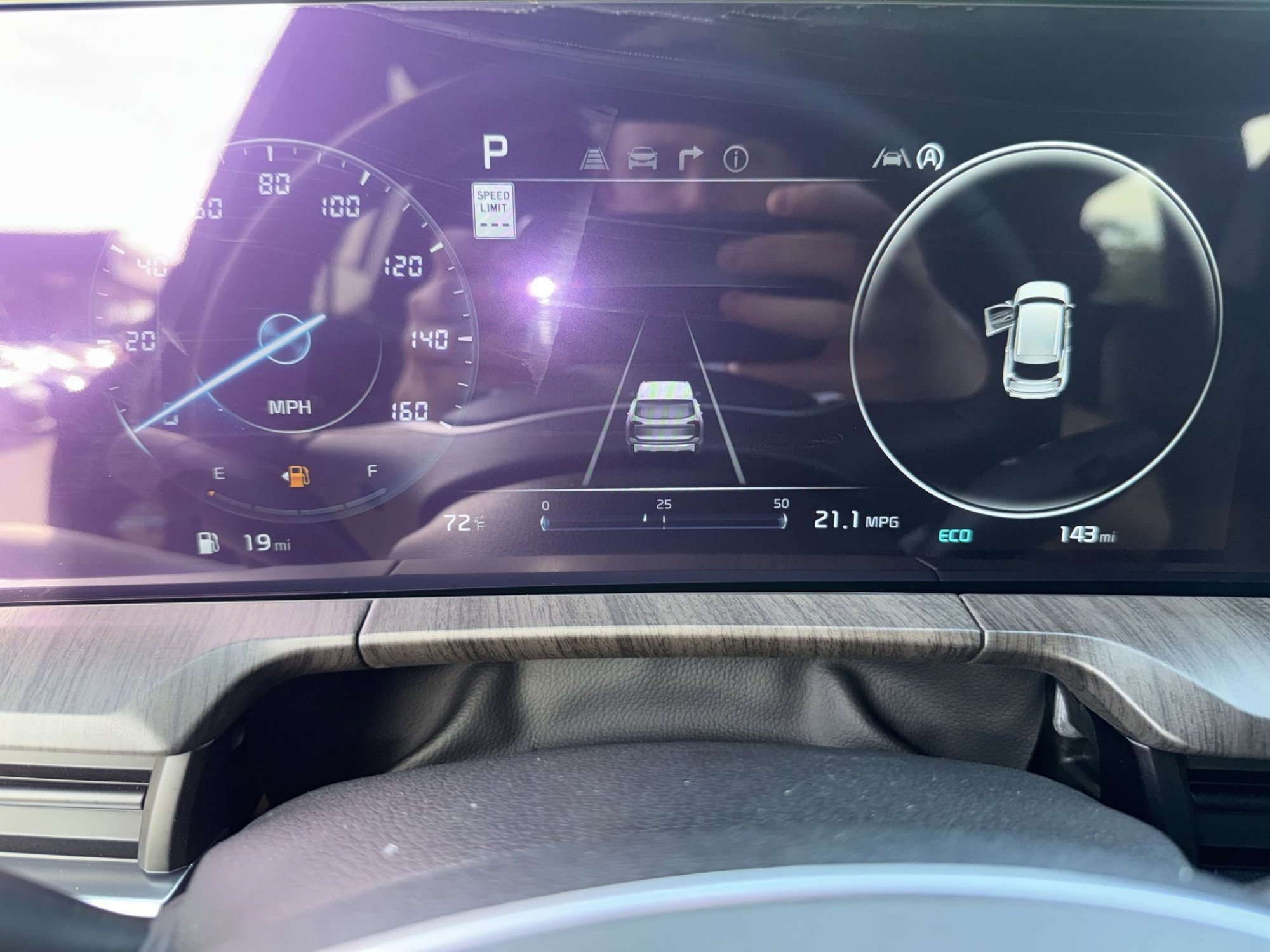 2025 Kia Telluride SX - Photo 16