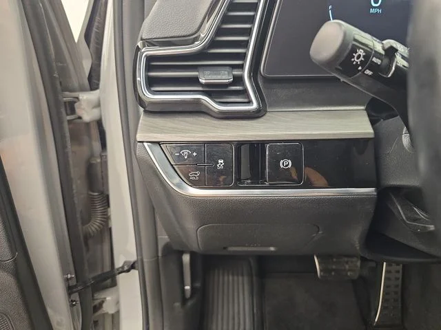Used 2023 Ebony Black Kia X-Pro image 33