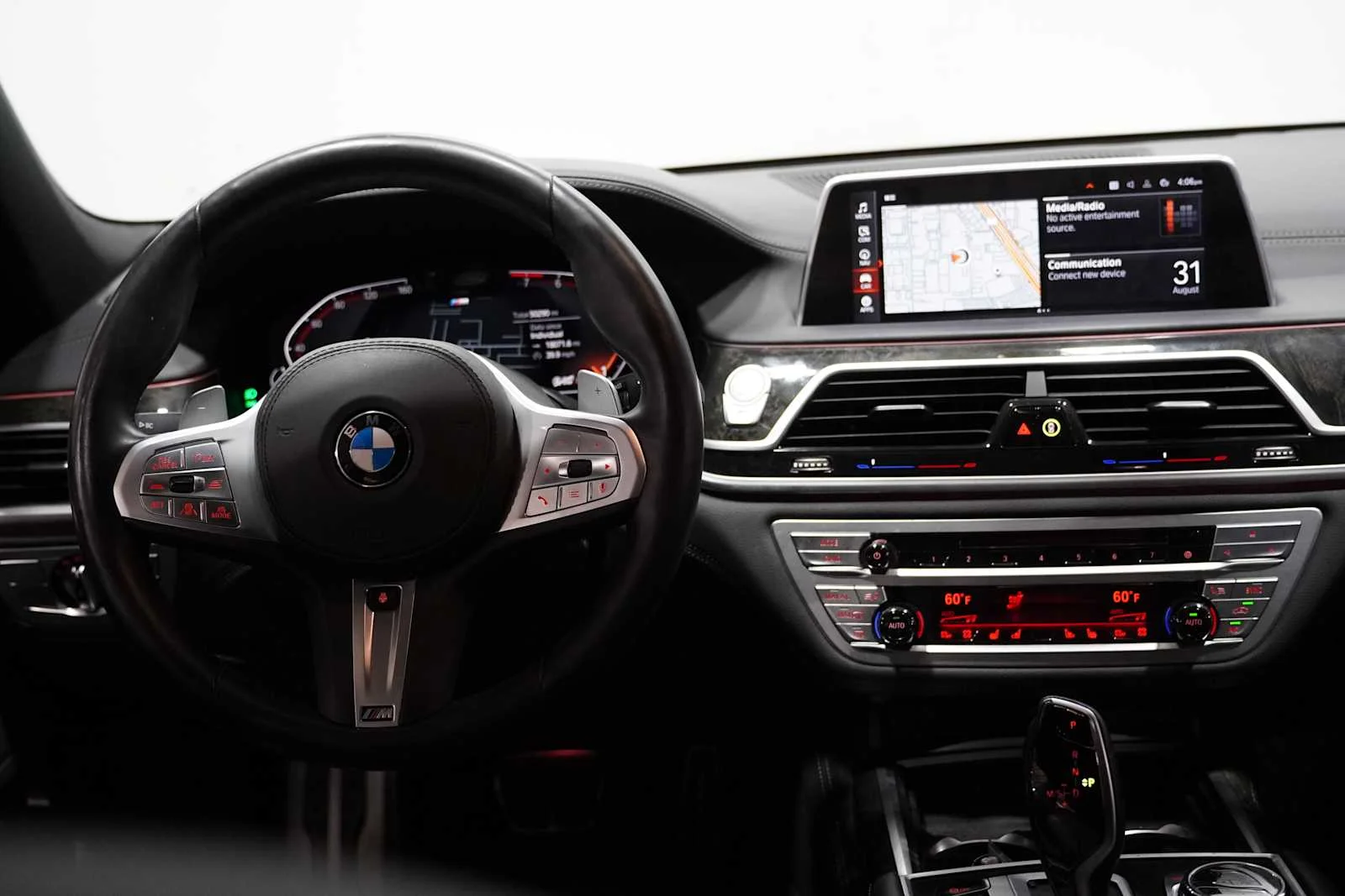 Used 2020 Black Sapphire Metallic BMW 740i xDrive image 25