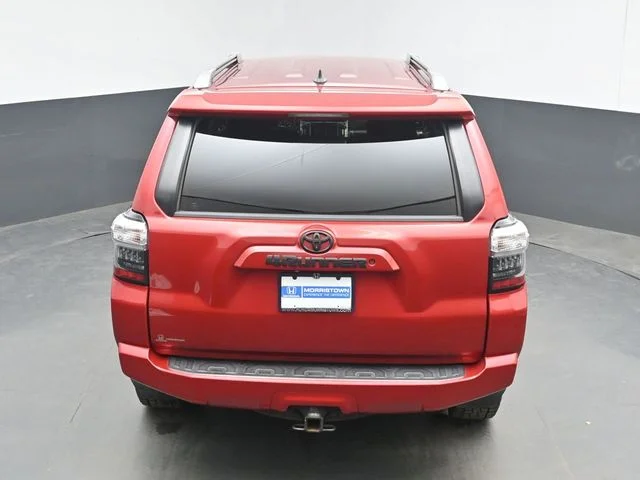 Used 2018 Barcelona Red Metallic Toyota SR5 image 37