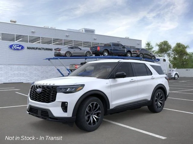 New 2026 Star White Metallic Tri-Coat Ford ST-Line image 27