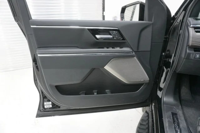 New 2025 Onyx Black GMC Max Range Denali image 23