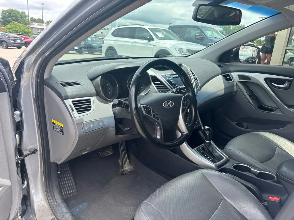 Used 2015 Shale Gray Metallic Hyundai Limited image 8
