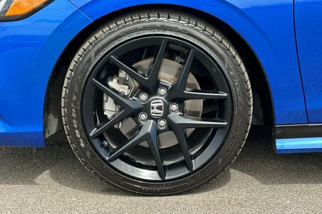 Used 2023 Boost Blue Pearl Honda Si image 30