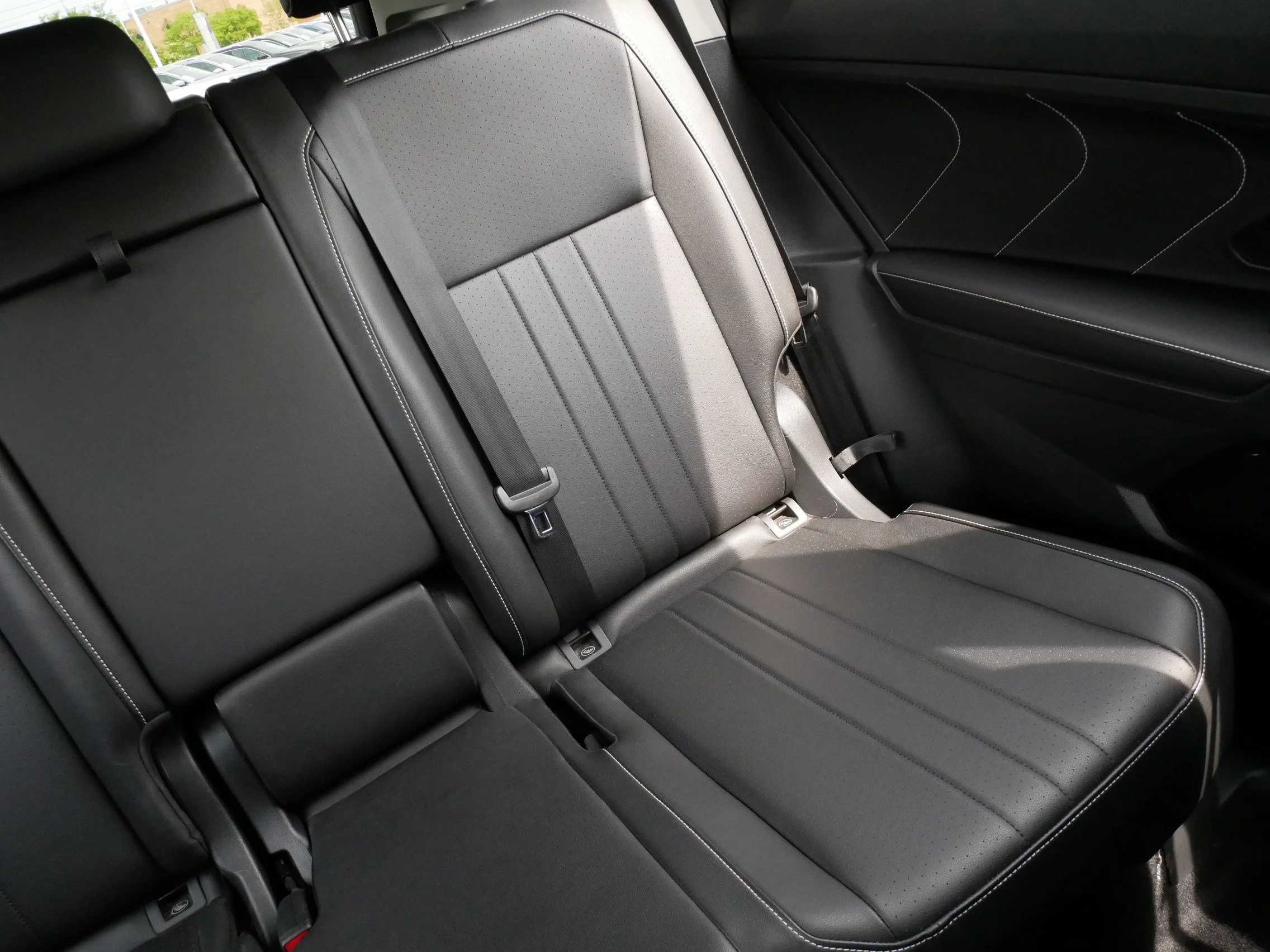 Certified Used 2023 Platinum Gray Metallic Volkswagen SE image 14