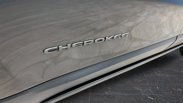 Used 2022 Granite Crystal Metallic Clearcoat Jeep Trailhawk image 42