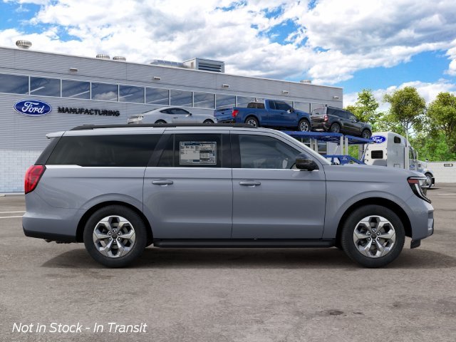 New 2027 Glacier Gray Metallic Tri-Coat Ford Active image 5