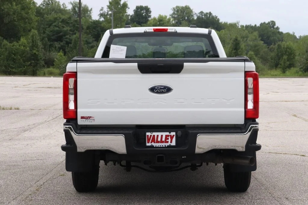 Used 2023 Oxford White Ford XL image 8