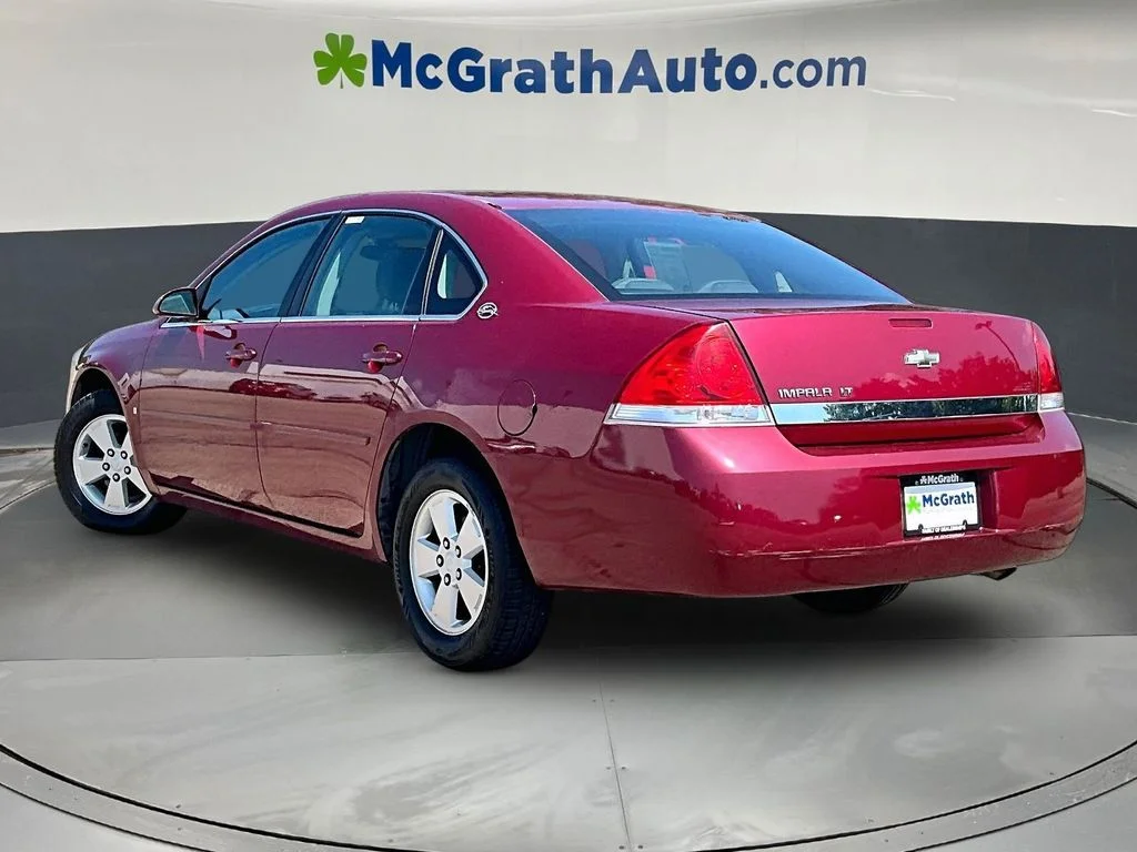 Used 2006 Red Chevrolet LT image 5