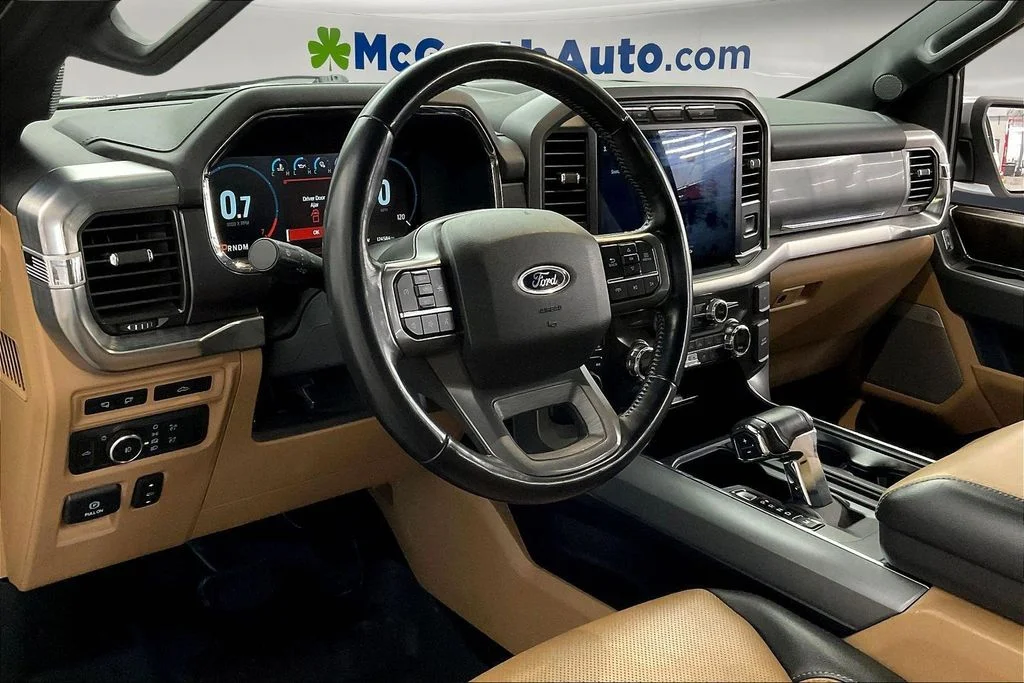 Used 2021 White Ford Lariat image 17