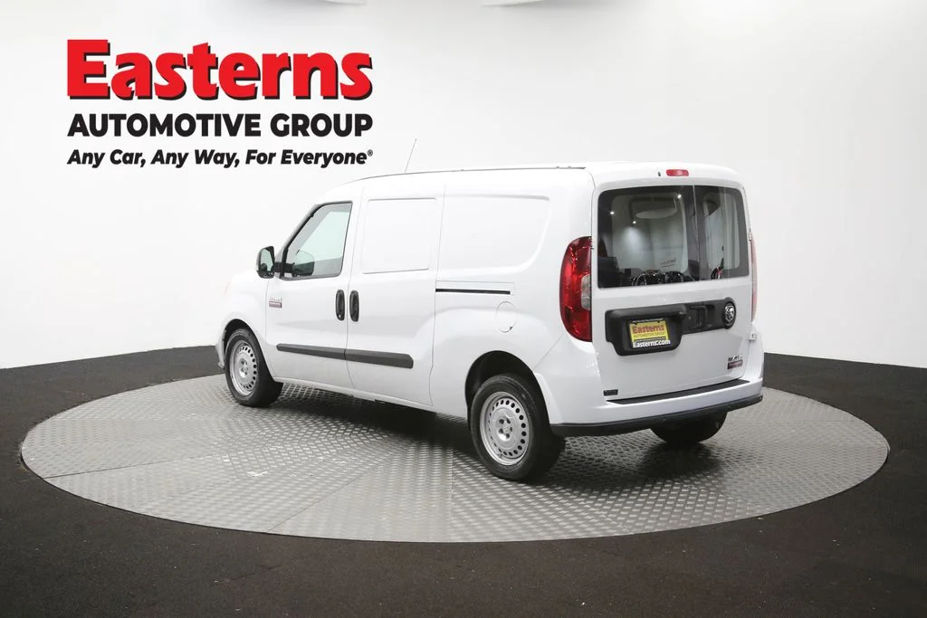 Used 2022 White Ram Base image 63