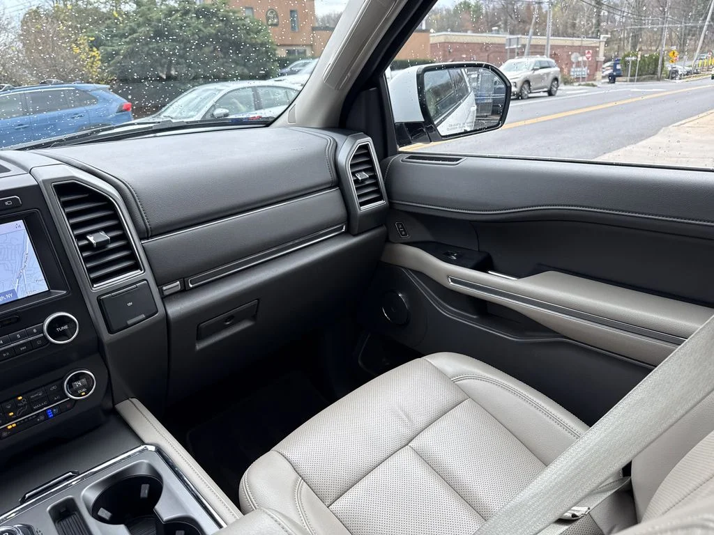 Used 2021 Oxford White Ford XLT image 15