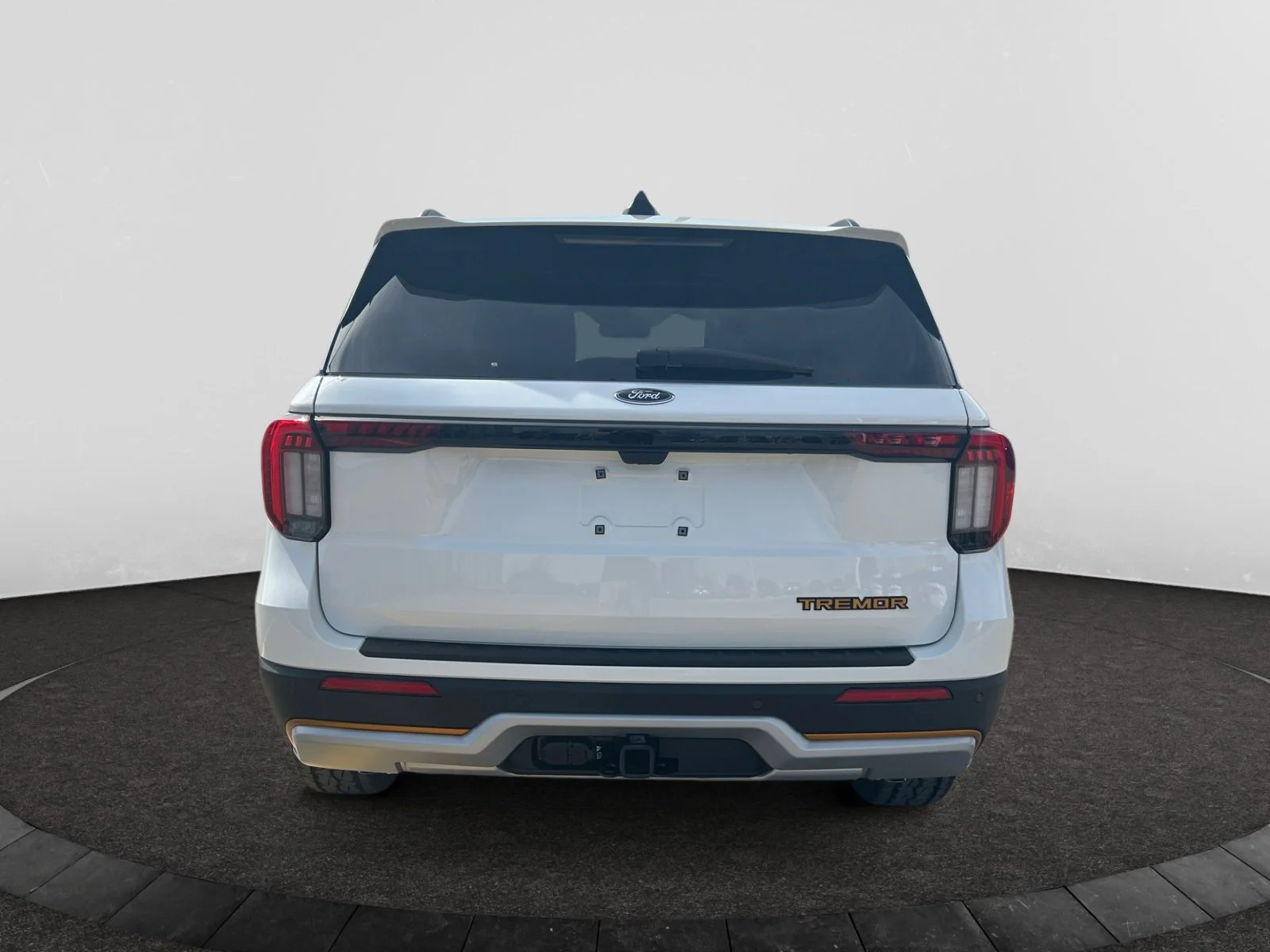 New 2026 Star White Metallic Tri-Coat Ford Tremor image 4