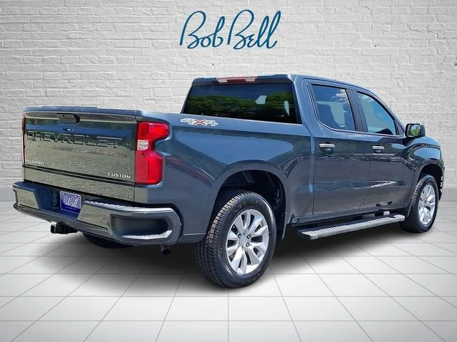 Used 2021 SHADOW GRAY METALLIC Chevrolet Custom image 6