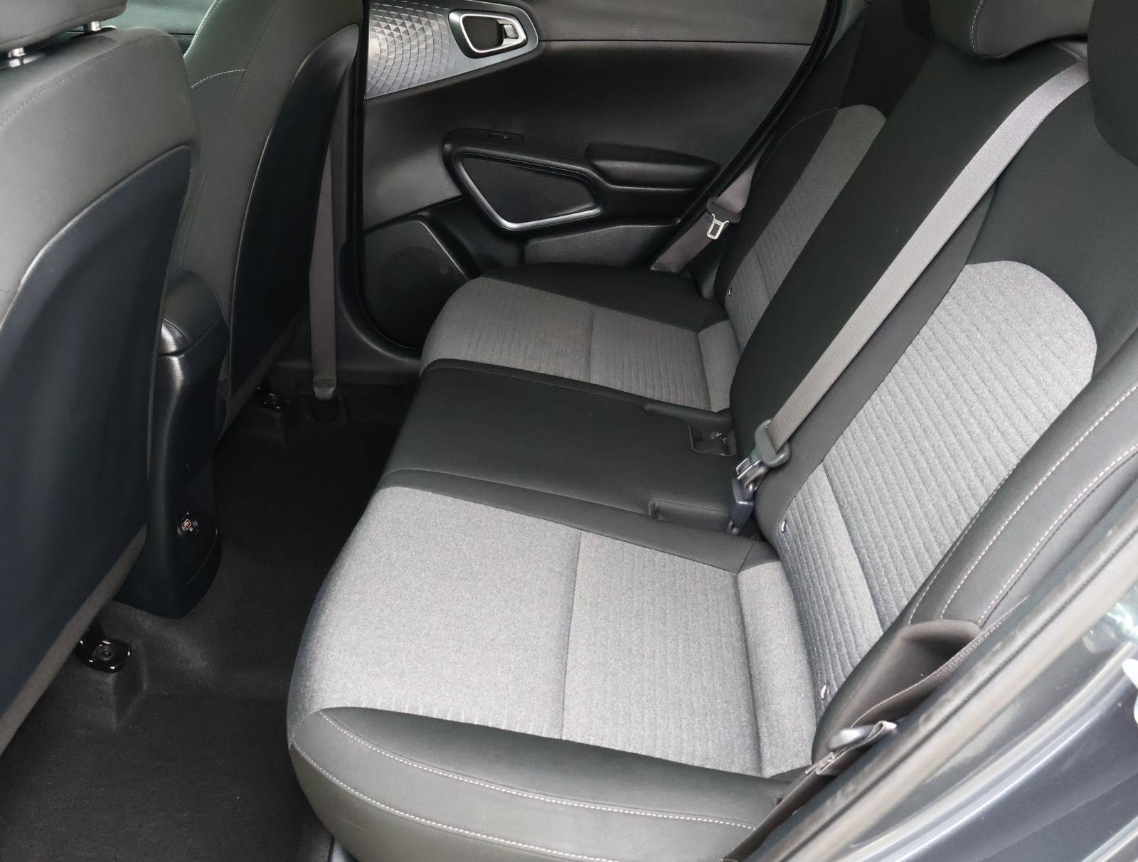 Used 2022 Gravity Gray Kia GT-Line image 20