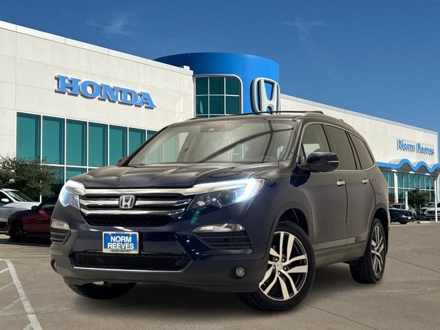 Pre-Owned 2018 Honda Pilot Touring